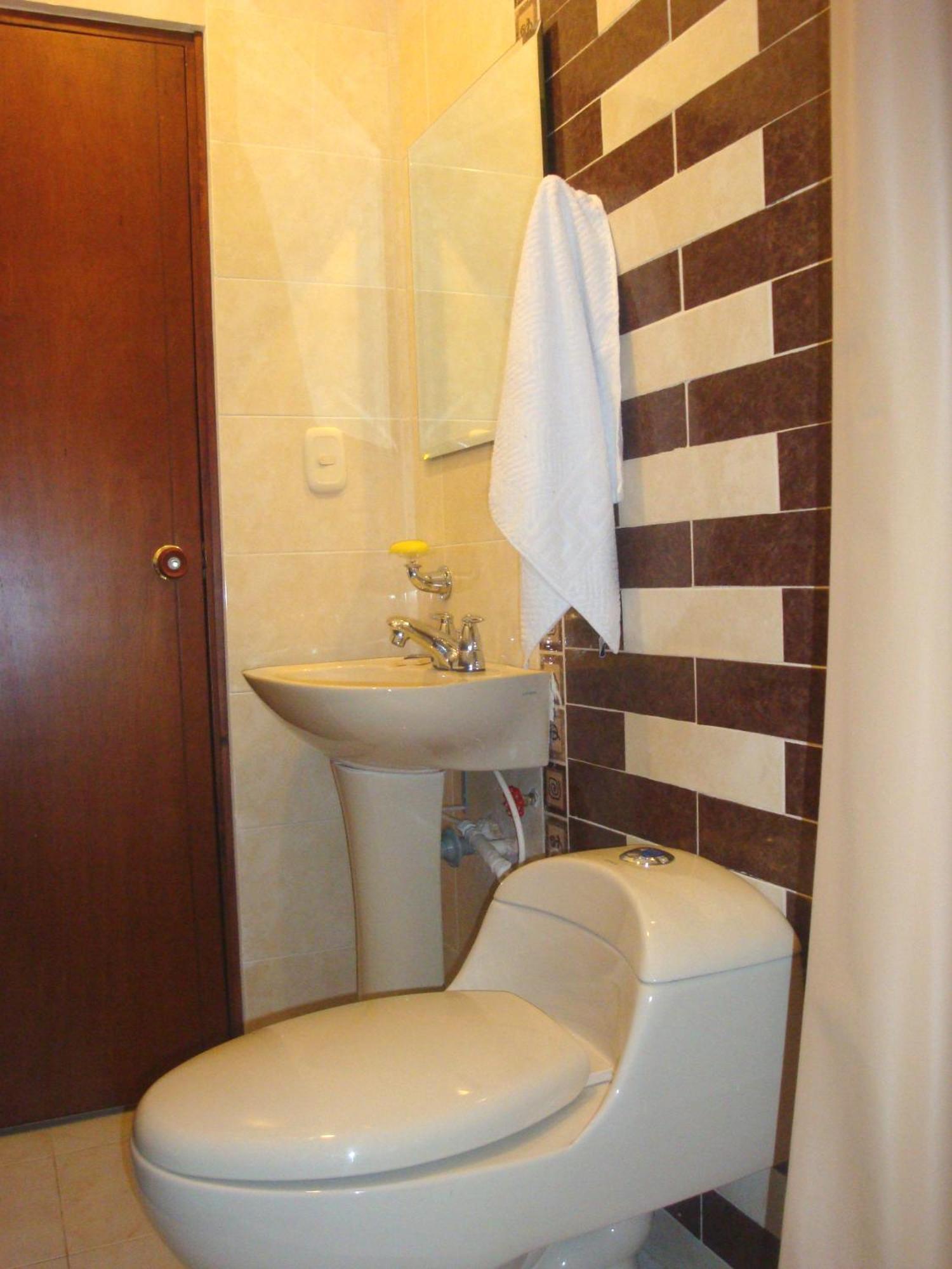 Hotel El Faro Del 18 Cali Extérieur photo